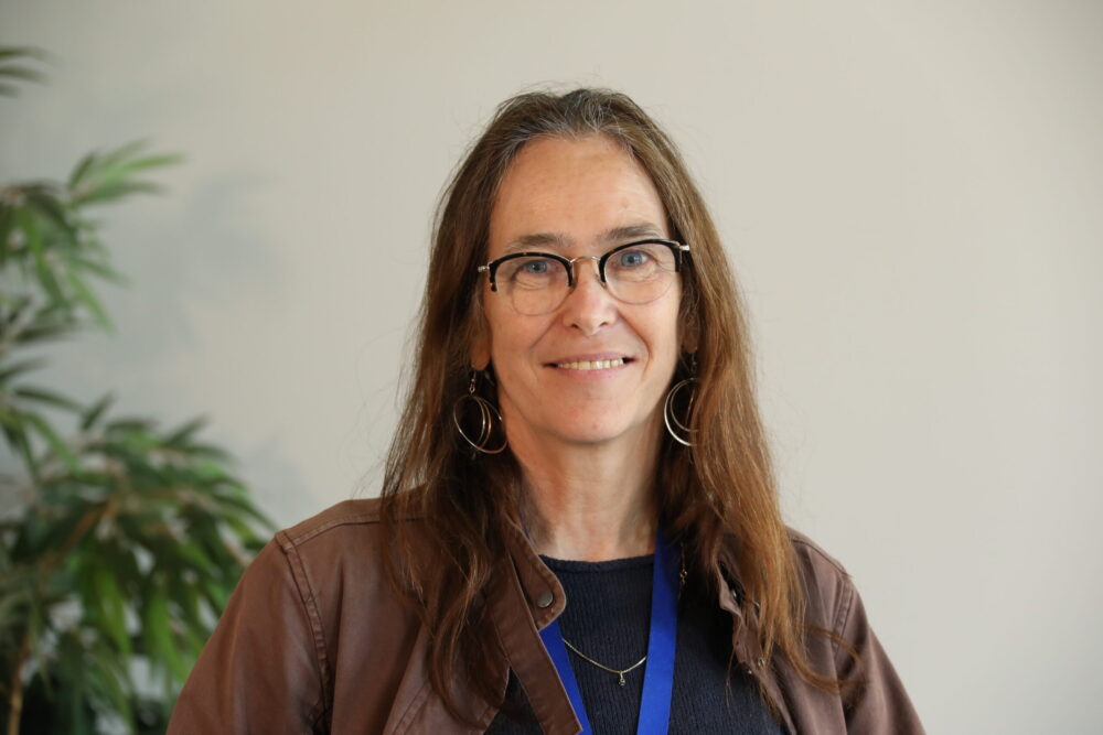 Lire la suite à propos de l’article Les femmes de l’ENSAIT pour un avenir durable | Portrait d’Anne Perwuelz, enseignant-chercheur à l’ENSAIT